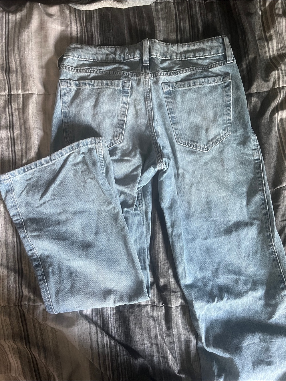 Hollister women’s low rise baggy